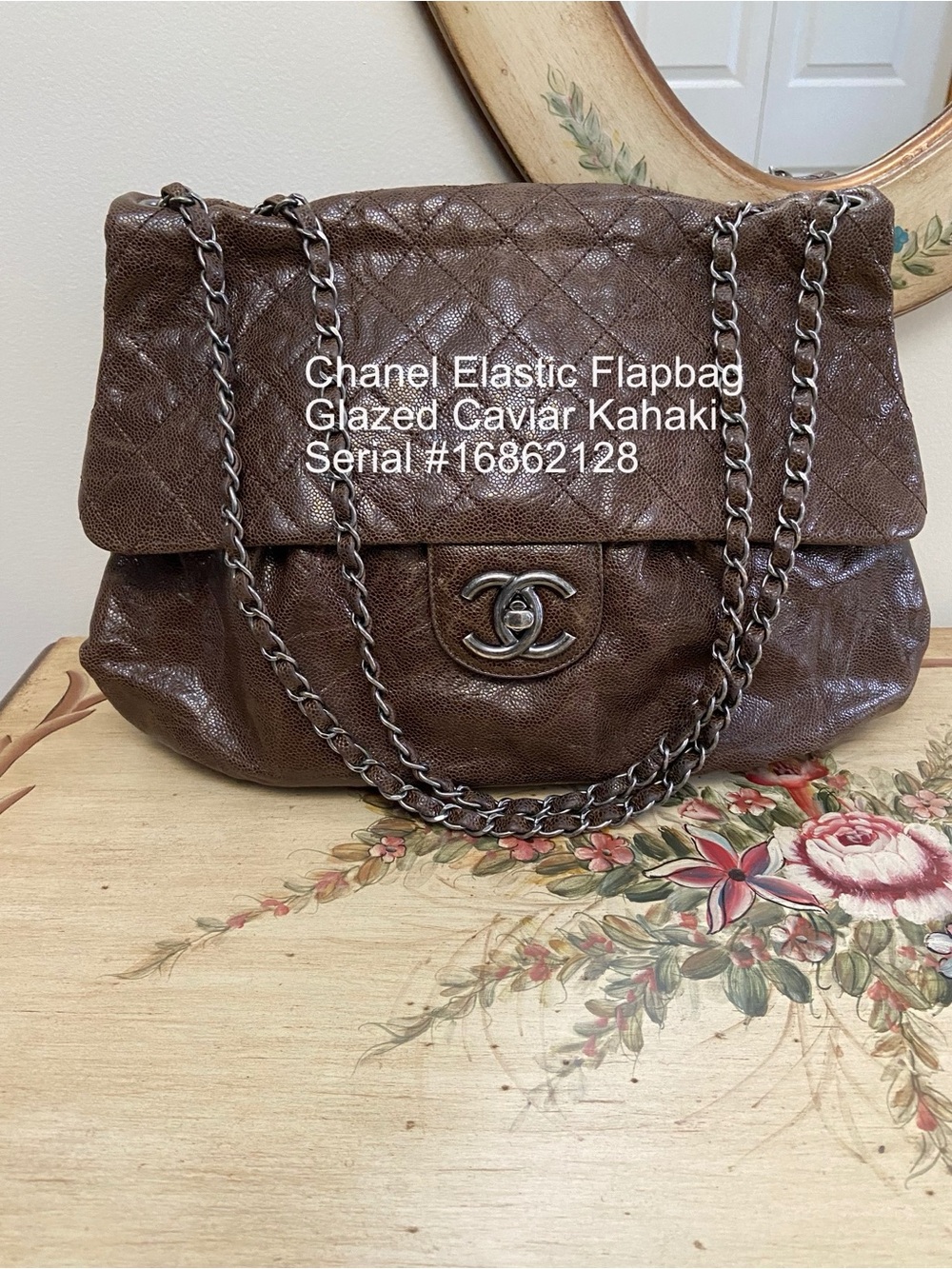 Channel Elastic Flapbag Glazed Caviar Kahaki